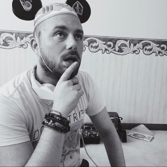 Meet your Posher, Matty - Picture 3 of 5